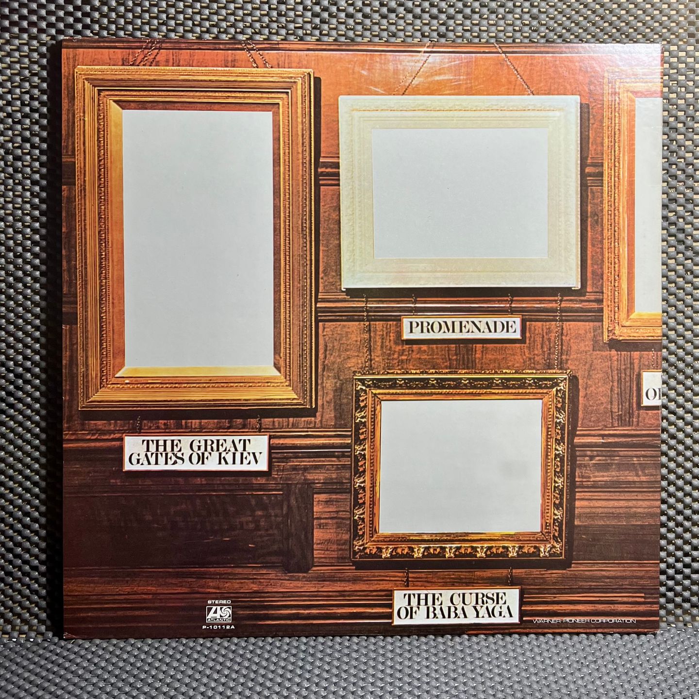 Emerson, Lake & Palmer - Pictures At An Exhibition [LP Red Japan 1976 - NM/NM] | Atlantic (P-10112A) - 3