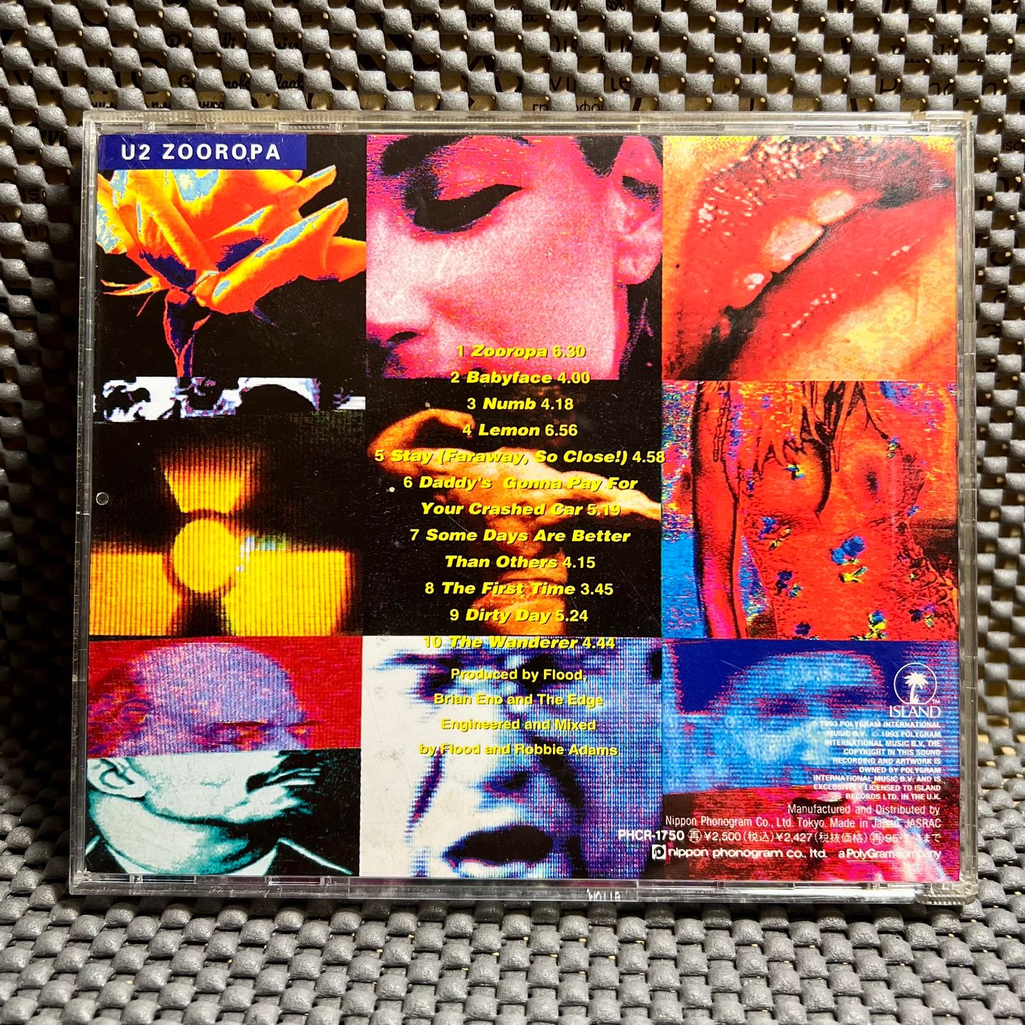 U2 - Zooropa [CD - 1st Japan Ed. - 1993 - PHCR-1750 - NM/NM] Pop Rock | Island Records (PHCR-1750) - 2