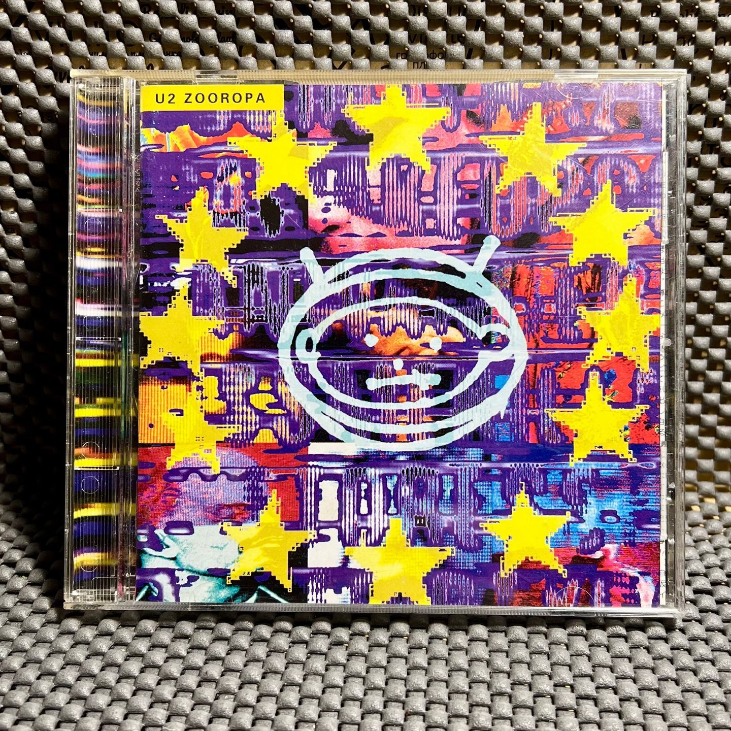 U2 - Zooropa [CD - 1st Japan Ed. - 1993 - PHCR-1750 - NM/NM] Pop Rock | Island Records (PHCR-1750) - main