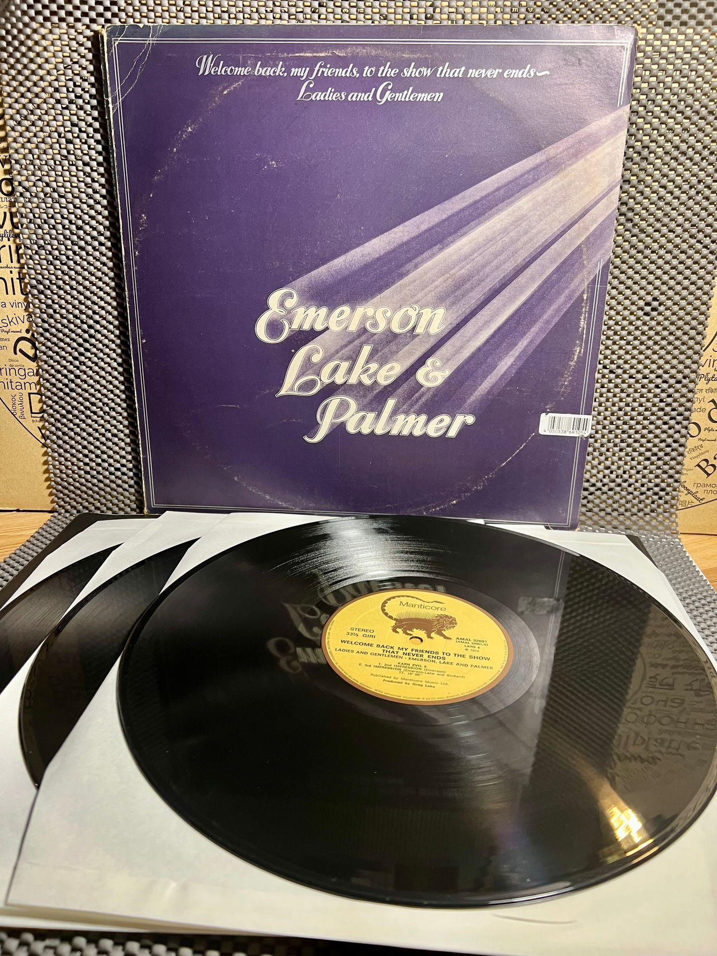 Emerson, Lake & Palmer - Welcome Back My Friends To The Show That Never Ends - Ladies And Gentlemen [3xLP OG Italy 1974 EX/VG] | Manticore (AMAL 32001) - 2