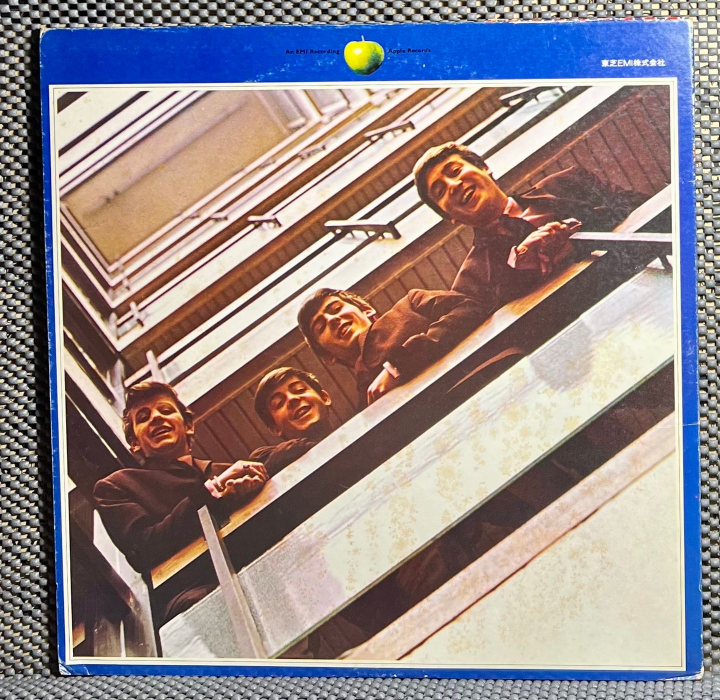 The Beatles = The Beatles - 1967-1970 = 1967年~1970年 | Apple Records (EAS-77005・6) - 3