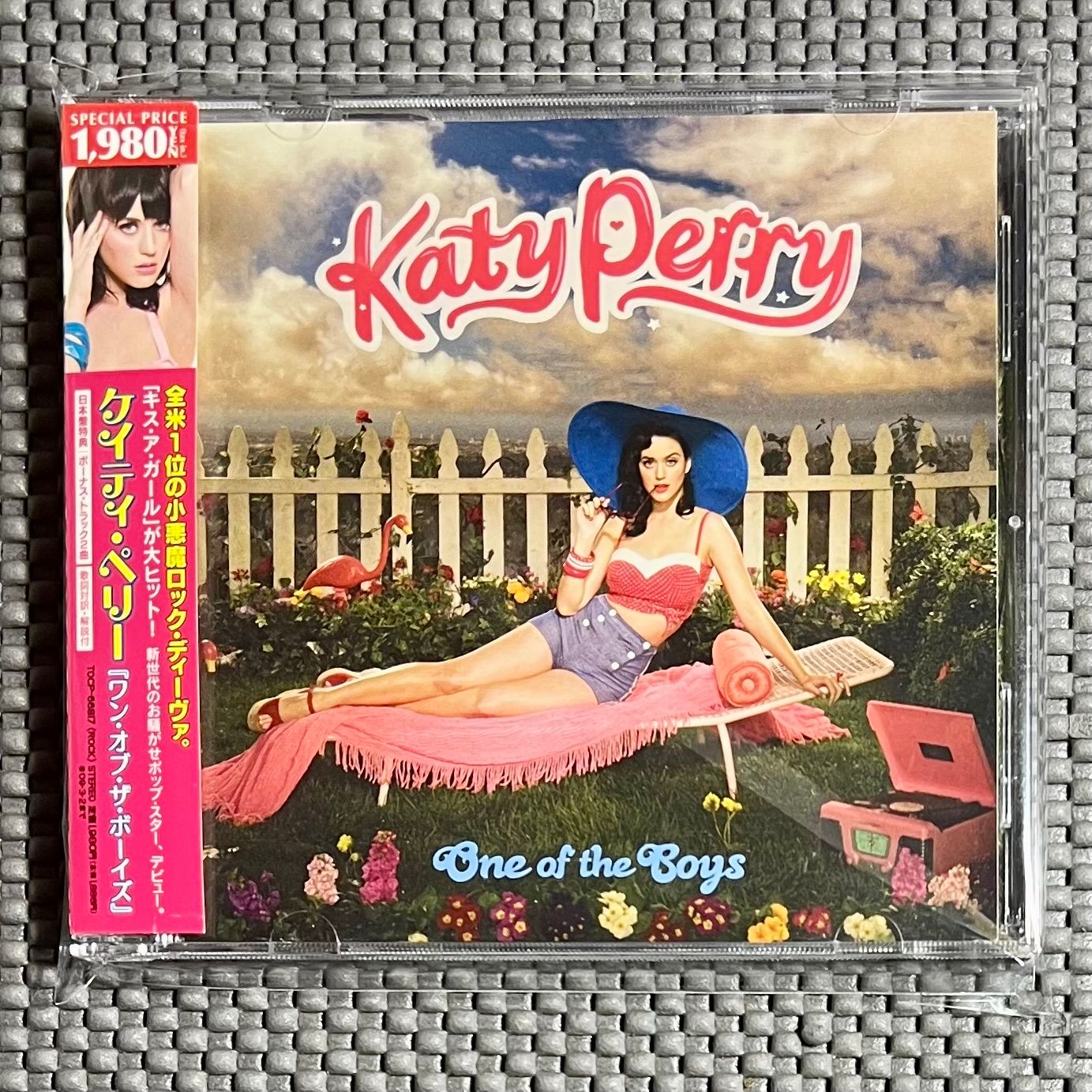 Katy Perry = Katy Perry - One Of The Boys = ワン・オブ・ザ・ボーイズ | Capitol Records (TOCP-66817)