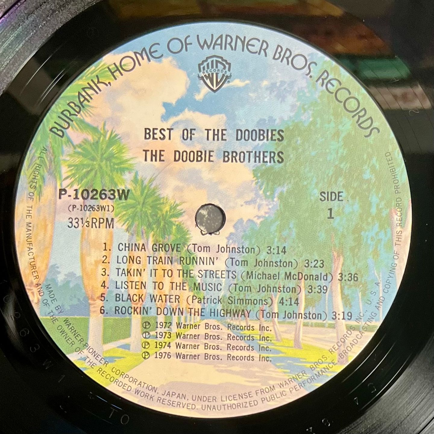 The Doobie Brothers - Best Of The Doobies [LP - 1st Japan Press - 1976 - NM/VG+] | Warner Bros. Records (P-10263W) - 4