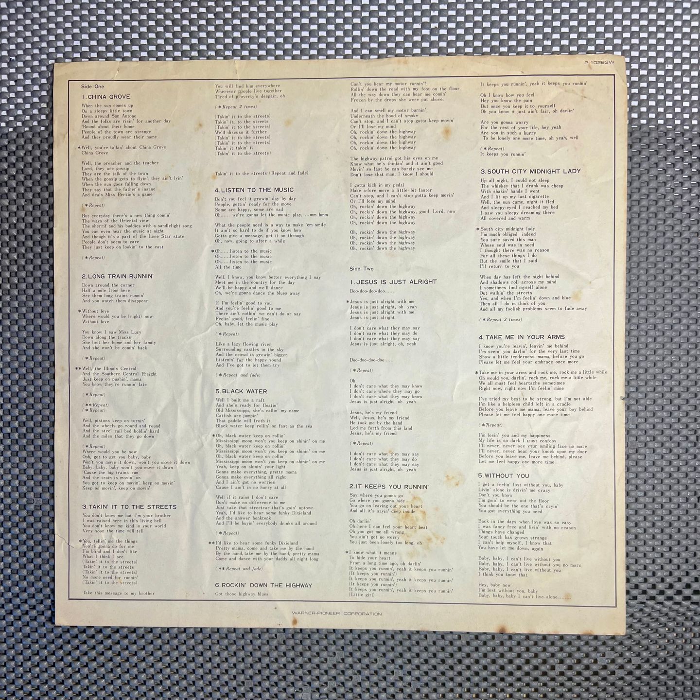 The Doobie Brothers - Best Of The Doobies [LP - 1st Japan Press - 1976 - NM/VG+] | Warner Bros. Records (P-10263W) - 7