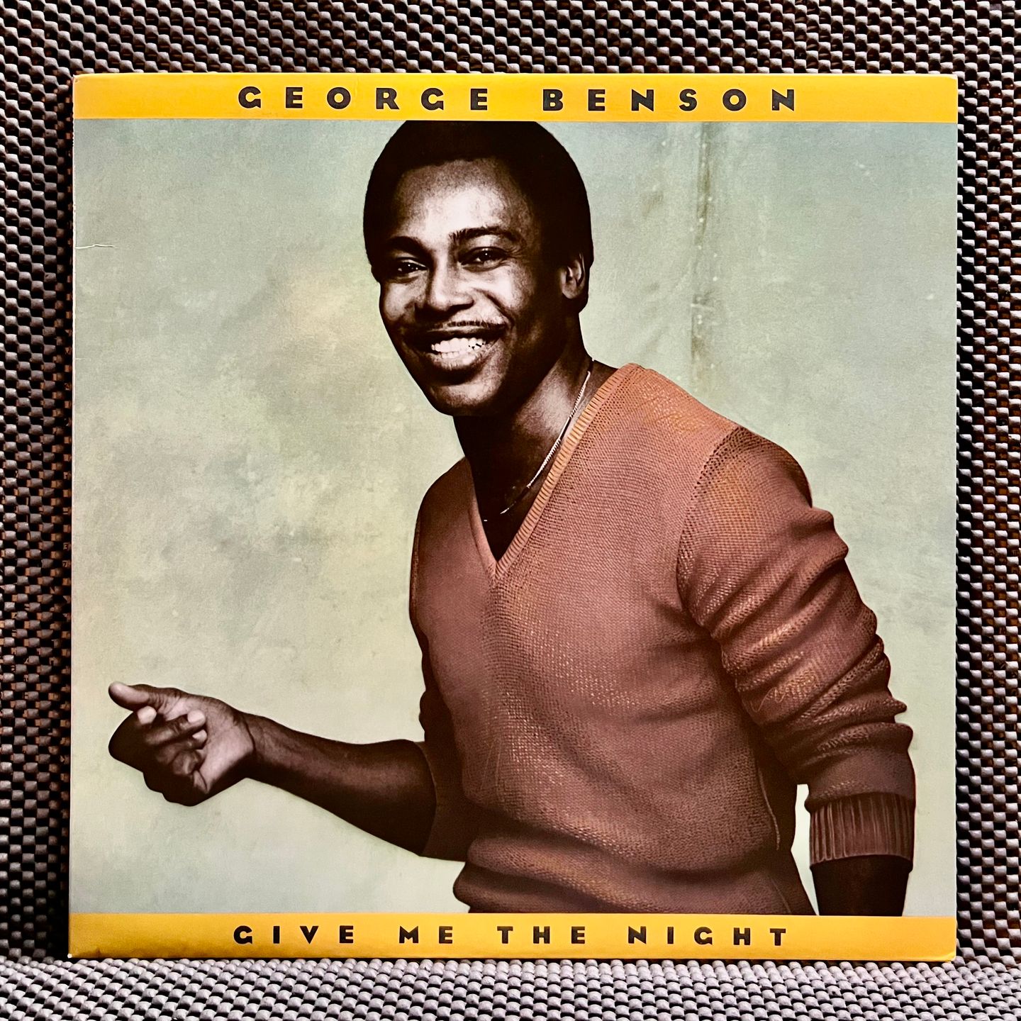 George Benson - Give Me The Night [Vinyl LP - 1st Japan Press - 1980 - P-10851W - NM to Mint] Jazz Funk | Warner Bros. Records (P-10851W) - main