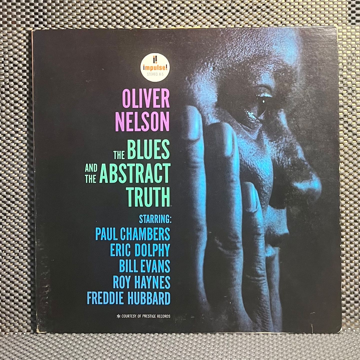 Oliver Nelson Starring Paul Chambers , Eric Dolphy , Bill Evans , Roy Haynes , Freddie Hubbard - The Blues And The Abstract Truth [LP - US Press - 1974 - EX/EX] | Impulse! (AS-5)