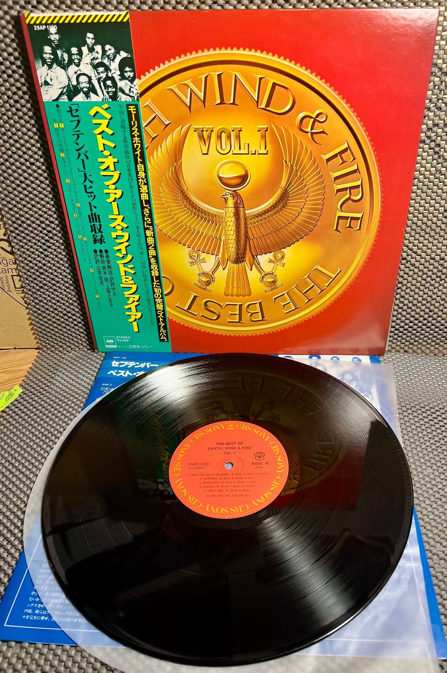 Earth, Wind & Fire - The Best Of Earth, Wind & Fire Vol. I [VINYL LP - 1st Japan Press - 1978 - EX/NM] | CBS/Sony (25AP 1190) - 2