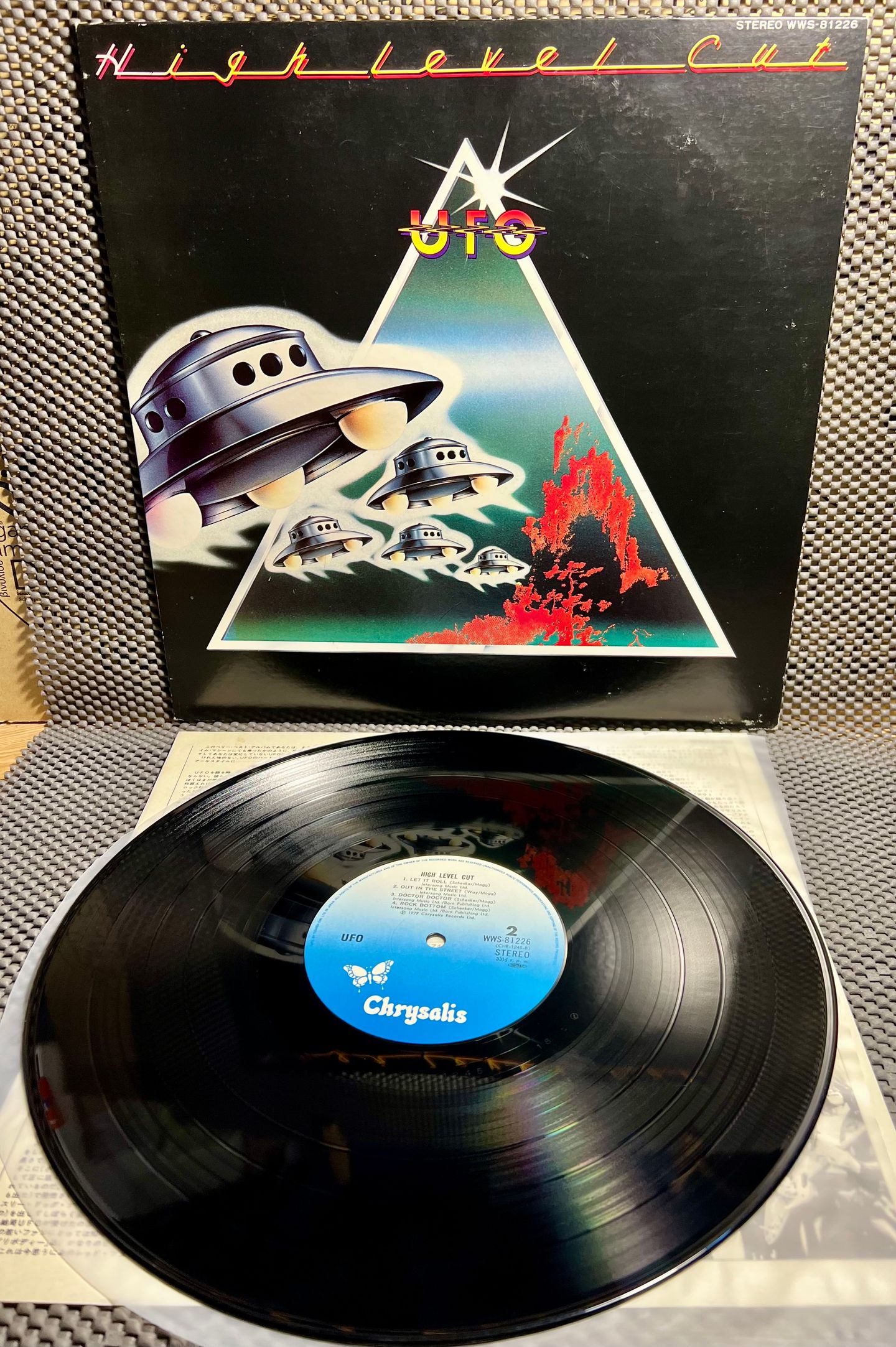 UFO - High Level Cut [Vinyl LP - 1st Japan Press - 1979 - WWS-81226 - NM/EX With Insert, No Obi] Hard Rock | Chrysalis (WWS-81226) - 2