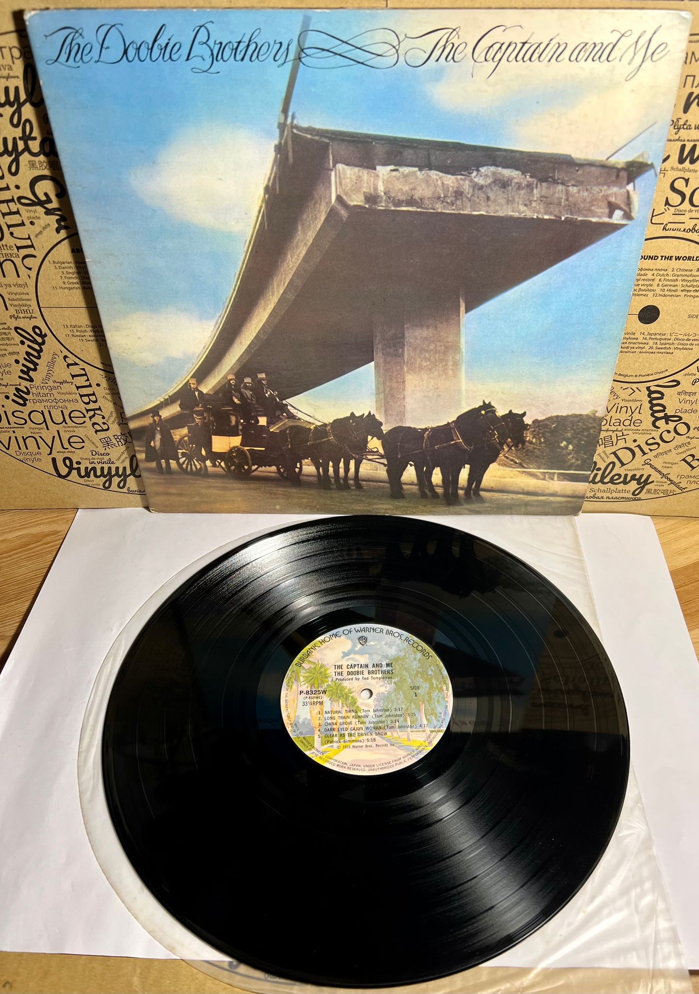 The Doobie Brothers - The Captain And Me | Warner Bros. Records (P-8325W) - 4