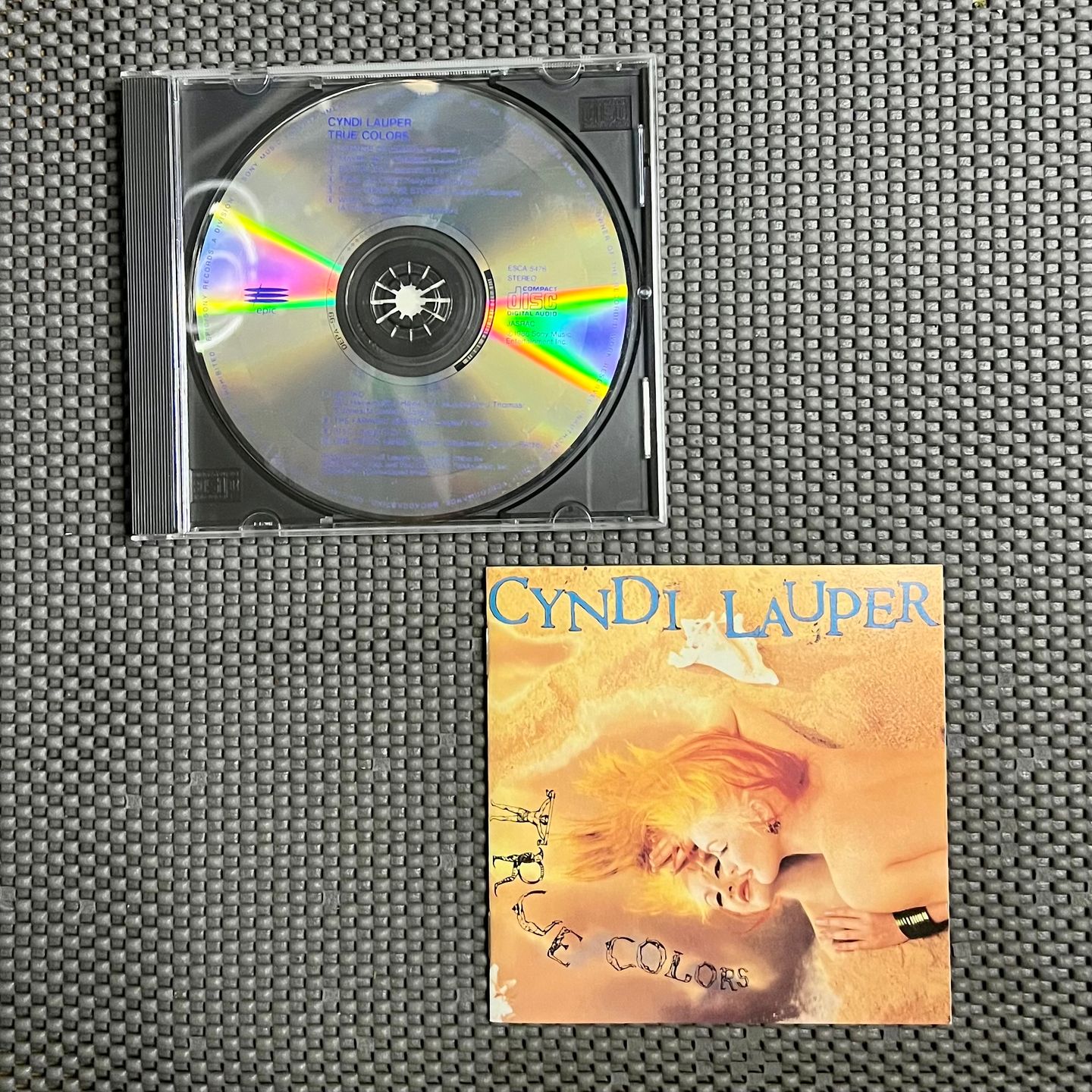 Cyndi Lauper - True Colors [CD - Japan Press - 1991 - NM / NM] Pop | Epic (ESCA-5478) - 3