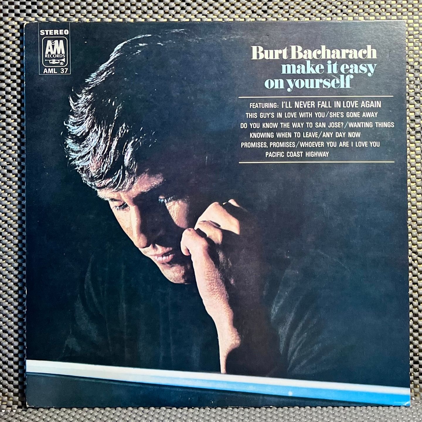 Burt Bacharach - Make It Easy On Yourself [Vinyl LP - 1st Japan Press - 1969 - EX/VG+] | A&M Records (AML 37) - main