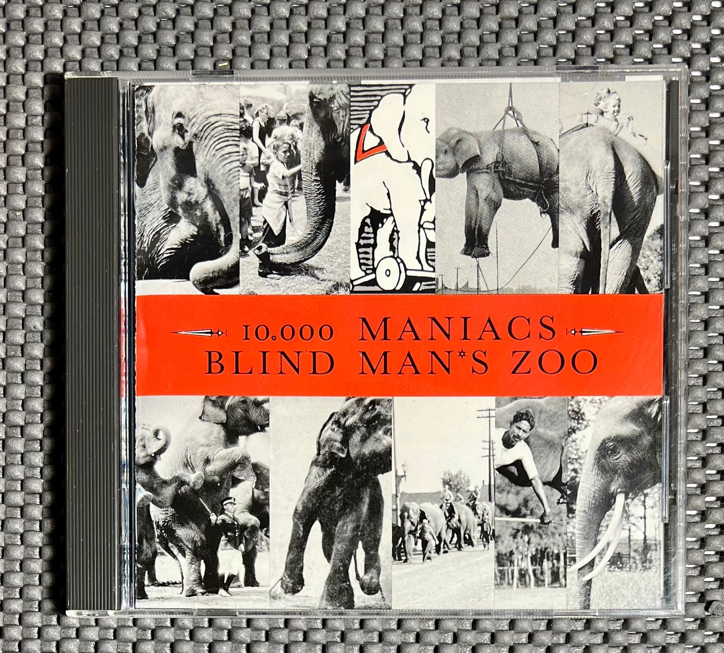 10,000 Maniacs - Blind Man's Zoo | Elektra (22P2-2792) 10,000 Maniacs - Blind Man's Zoo | Elektra (22P2-2792)