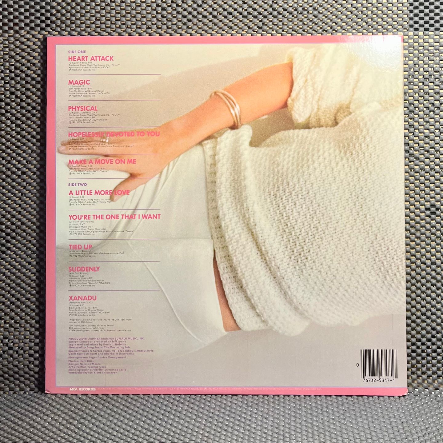 Olivia Newton-John - Olivia's Greatest Hits Vol. 2 [LP - 1st US Press - 1982 - EX/EX] | MCA Records (MCA-5347) - 4