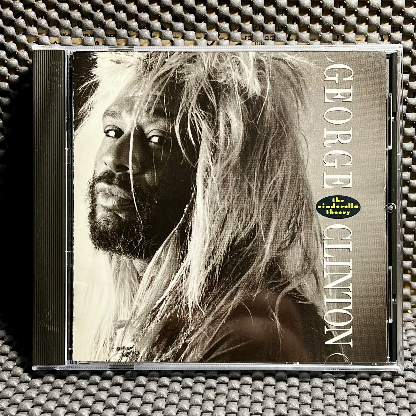 George Clinton - The Cinderella Theory [CD - 1st Japan Ed. - 1989 - 22P2-2717 - NM/NM] Funk | Paisley Park (22P2-2717) - main