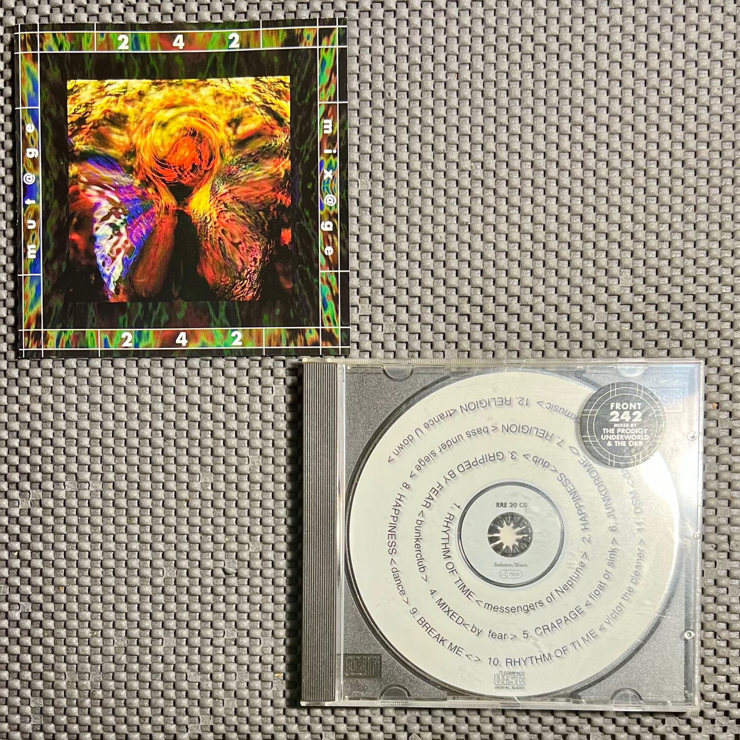 Front 242 - Mut@ge.Mix@ge [CD - 1st Ed. - 1995 - Belgium - RRE 20 CD - EX/EX] Techno Ambient | Red Rhino Europe (RRE 20 CD) - 3