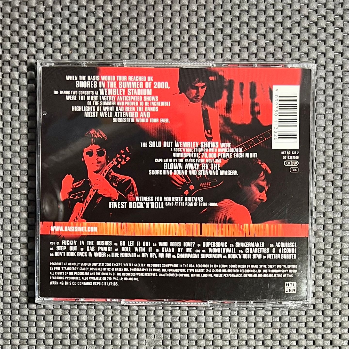 Oasis - Familiar To Millions [2xCD - 1st EU Press - 2000 - Mint/Mint] | Helter Skelter (HES 501138 2) - 2