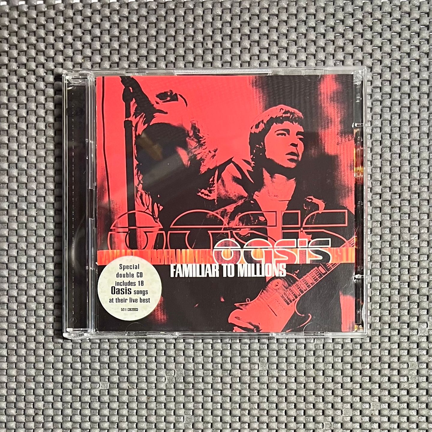 Oasis - Familiar To Millions [2xCD - 1st EU Press - 2000 - Mint/Mint] | Helter Skelter (HES 501138 2)