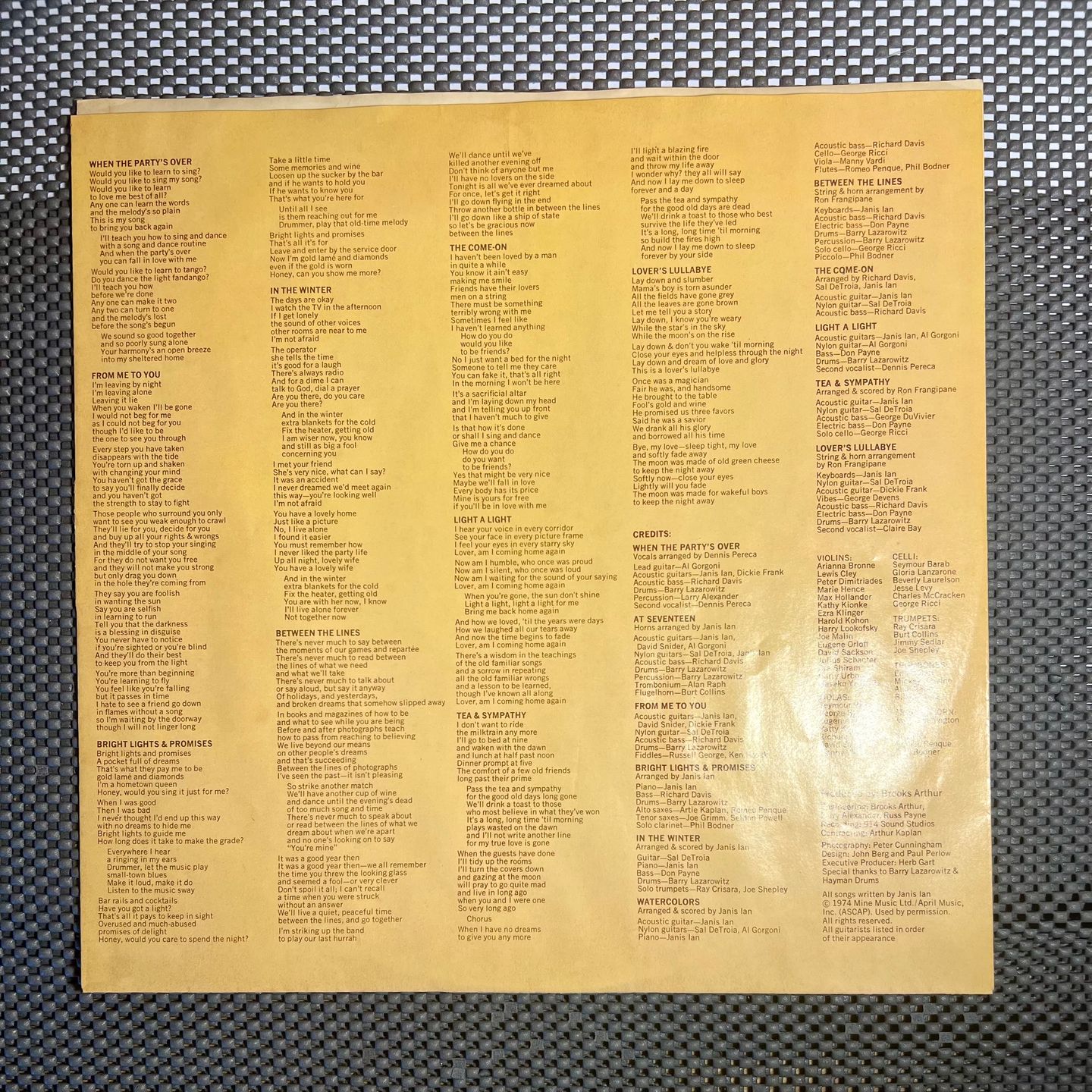 Janis Ian - Between The Lines [LP - 1st US Press - 1975 - VG+/VG+] | Columbia (PC 33394) - 7