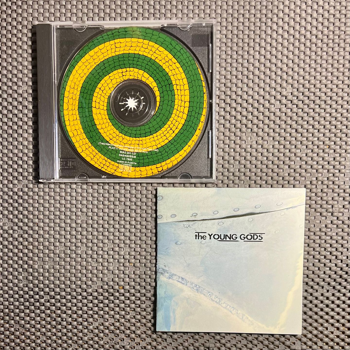 The Young Gods - T.V. Sky [CD - 1st EU Ed. 1992 - BIAS 201 CD - Mint] Industrial | Play It Again Sam Records (BIAS 201 CD) - 3