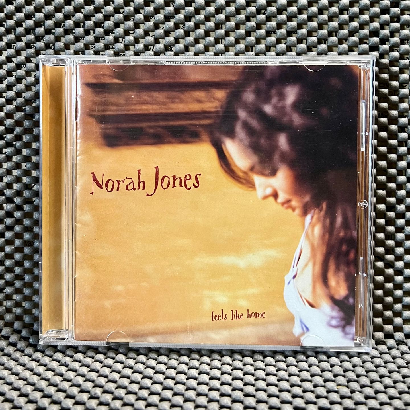 Norah Jones - Feels Like Home [CD - 1st Japan Press - 2004 - Mint / Mint] Jazz | Blue Note (TOCP-67320) - main