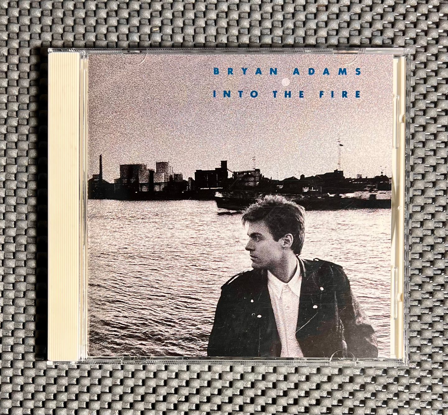 Bryan Adams - Into The Fire | A&M Records (PCCY-10082) Bryan Adams - Into The Fire | A&M Records (PCCY-10082)