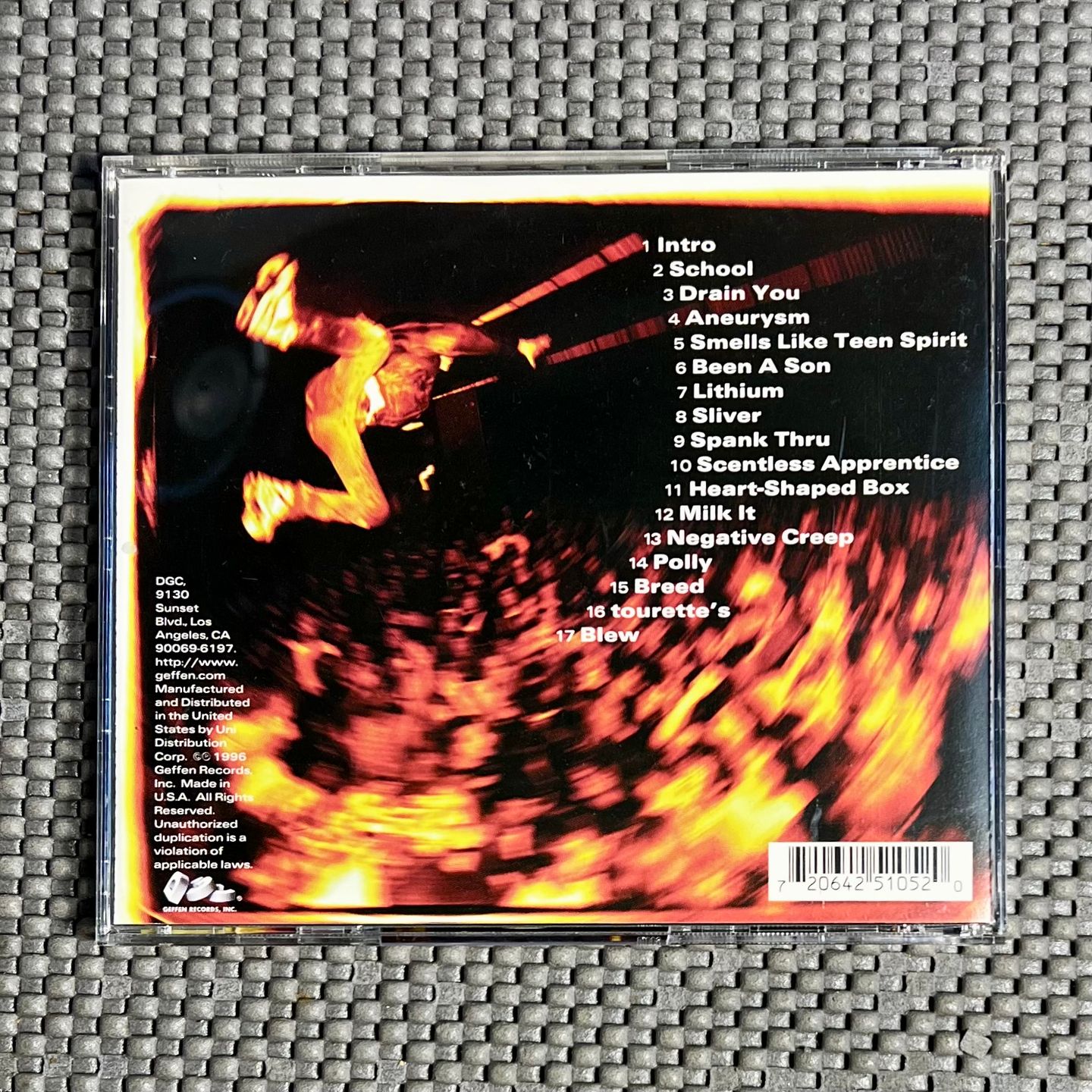 Nirvana - From The Muddy Banks Of The Wishkah [CD - 1st US Ed. - 1996 - DGCD-25105 - Mint] Grunge | DGC (DGCD-25105) - 3