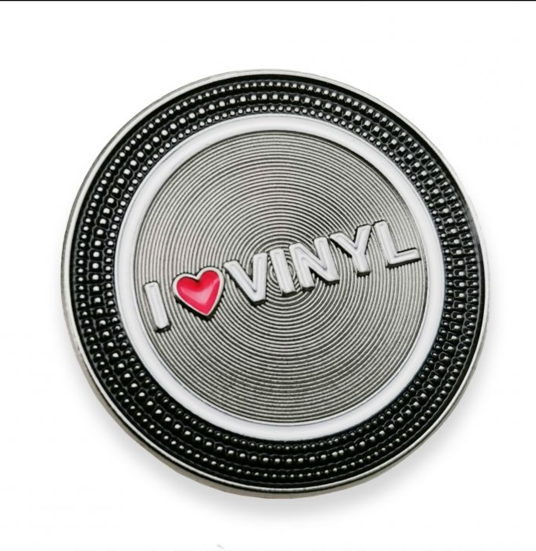 Planete Disque - Round metal pin 30 mm "I Love Vinyl" - main