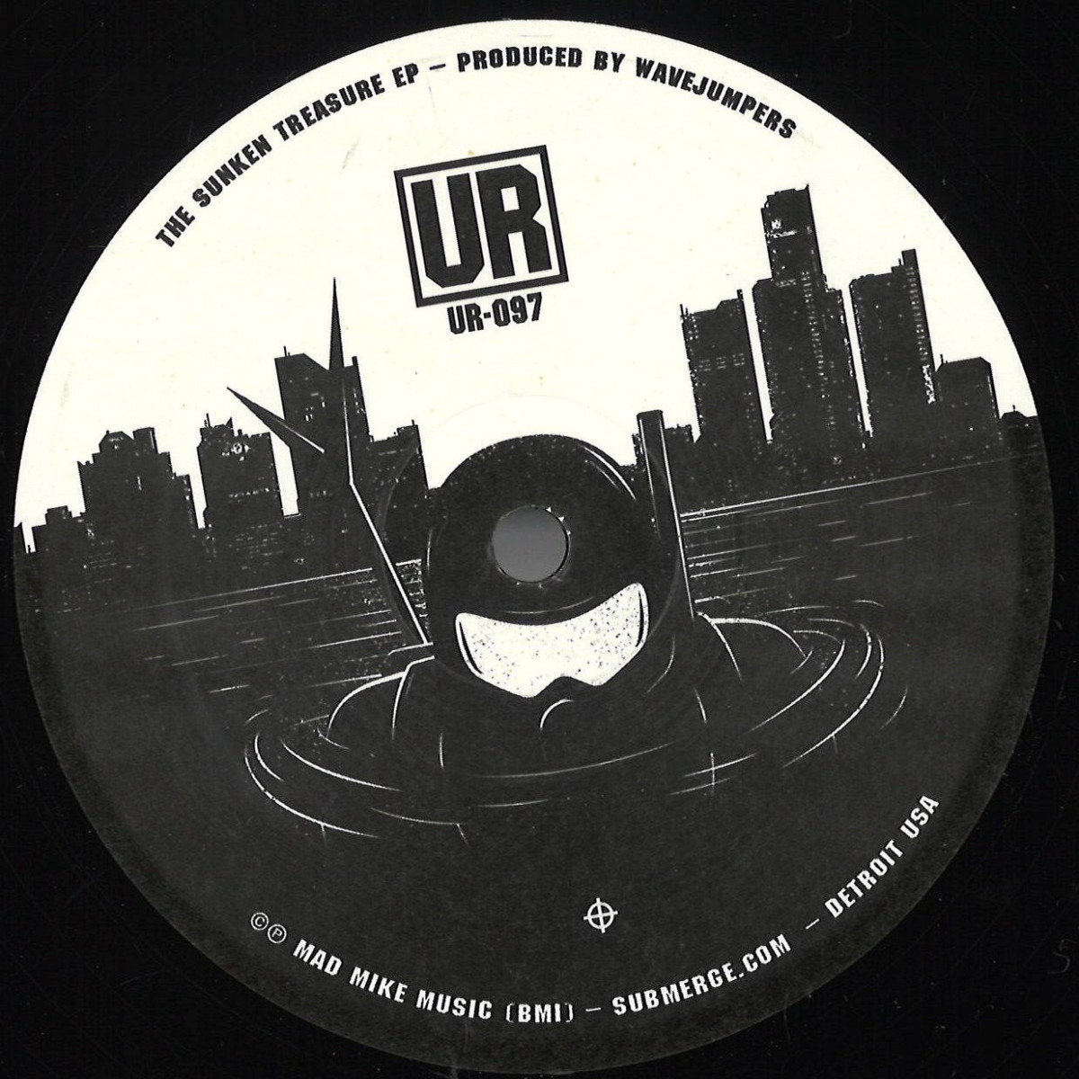 Wavejumpers - The Sunken Treasure | Underground Resistance (UR-097) Wavejumpers - The Sunken Treasure | Underground Resistance (UR-097)