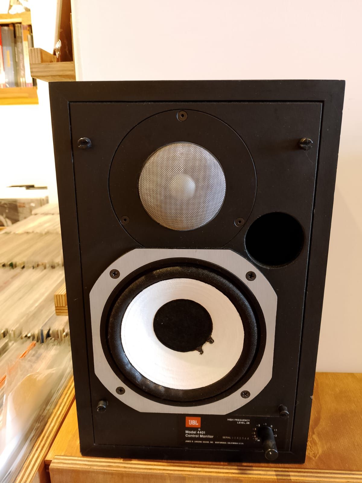 JBL - 4401 Control Monitor