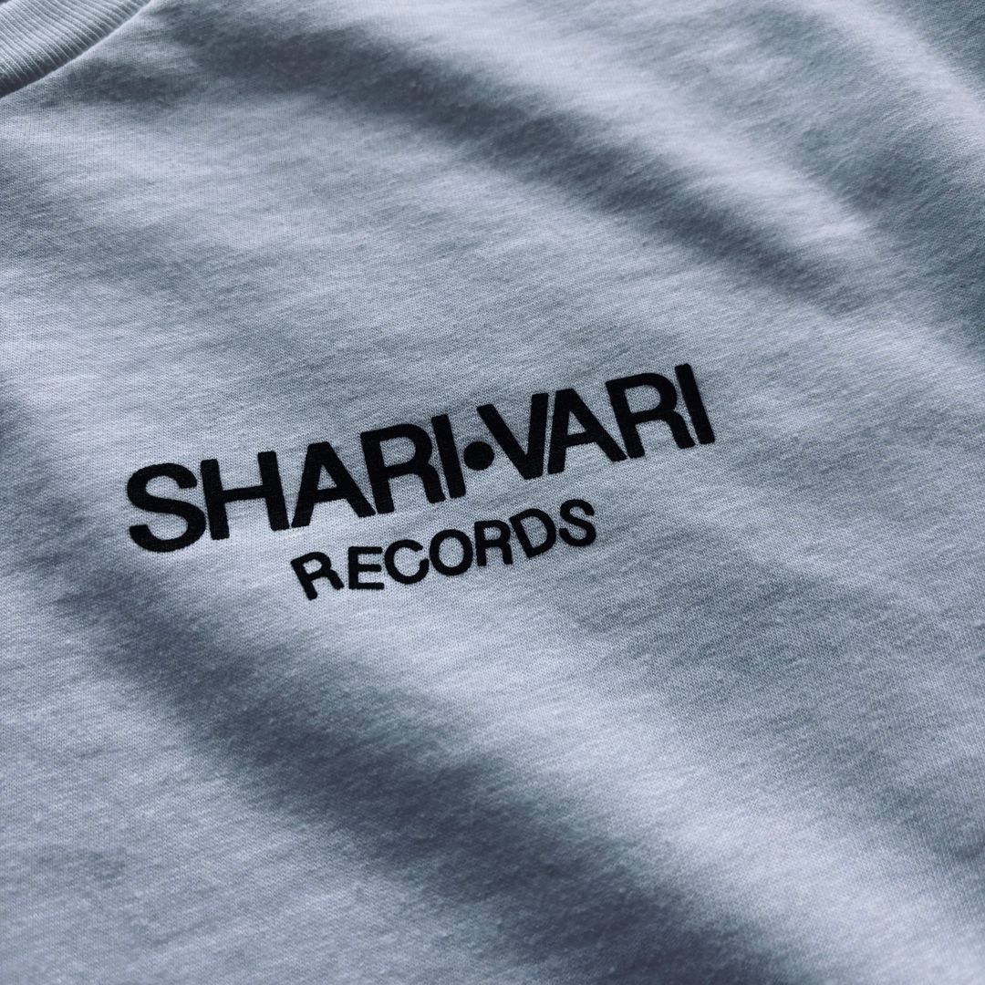 Shari-Vari - Listen Tee (White / Black) - 3
